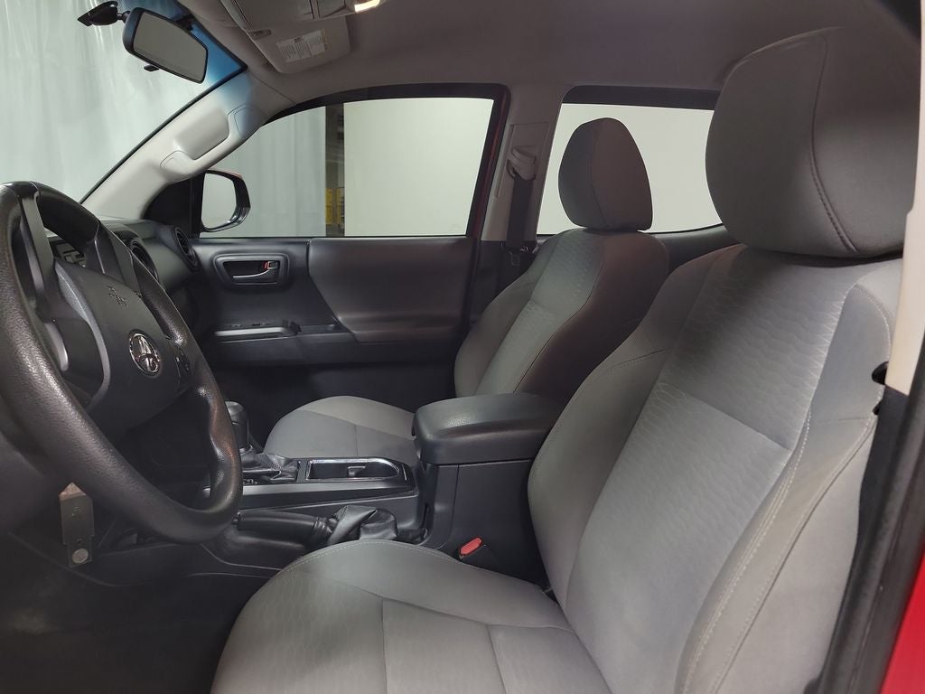 2017 Toyota Tacoma SR V6