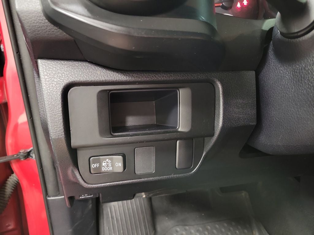 2017 Toyota Tacoma SR V6