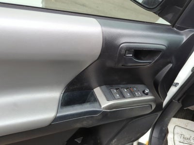 2017 Toyota Tacoma SR5 V6