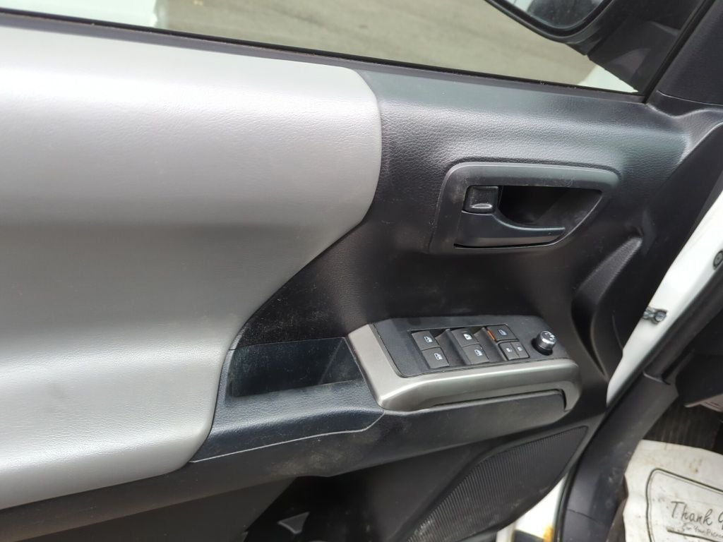 2017 Toyota Tacoma SR5 V6