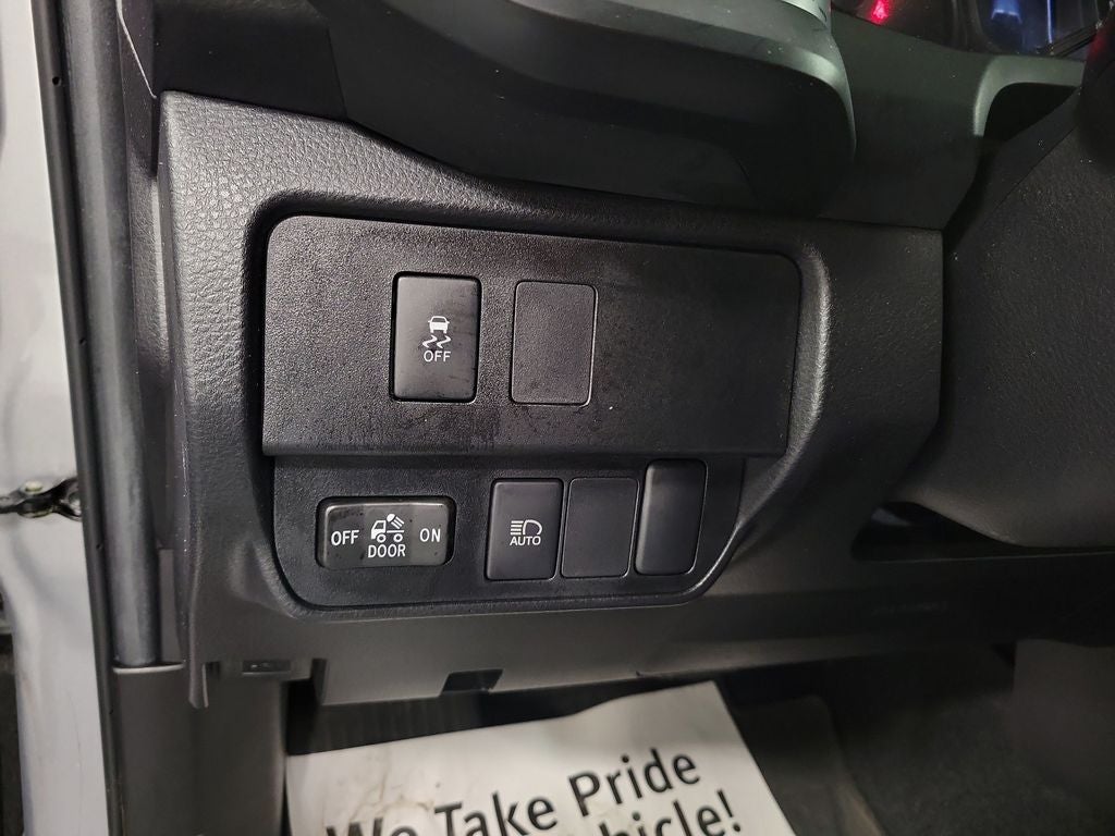 2023 Toyota Tacoma SR V6