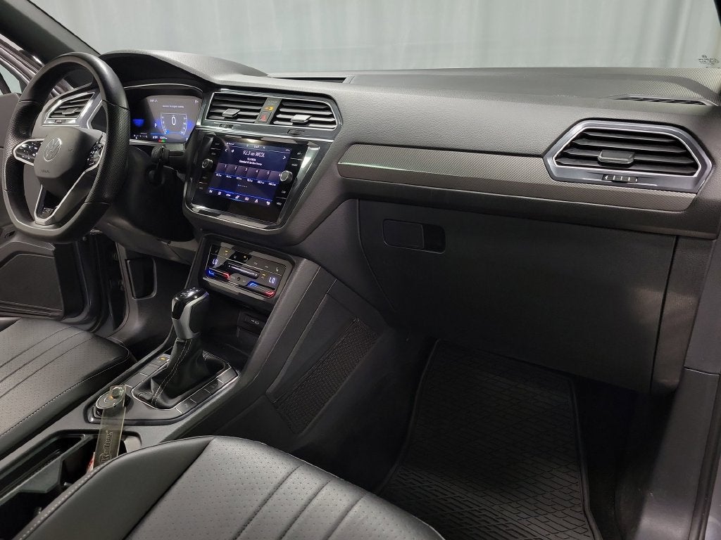 2024 Volkswagen Tiguan 2.0T SE R-Line Black