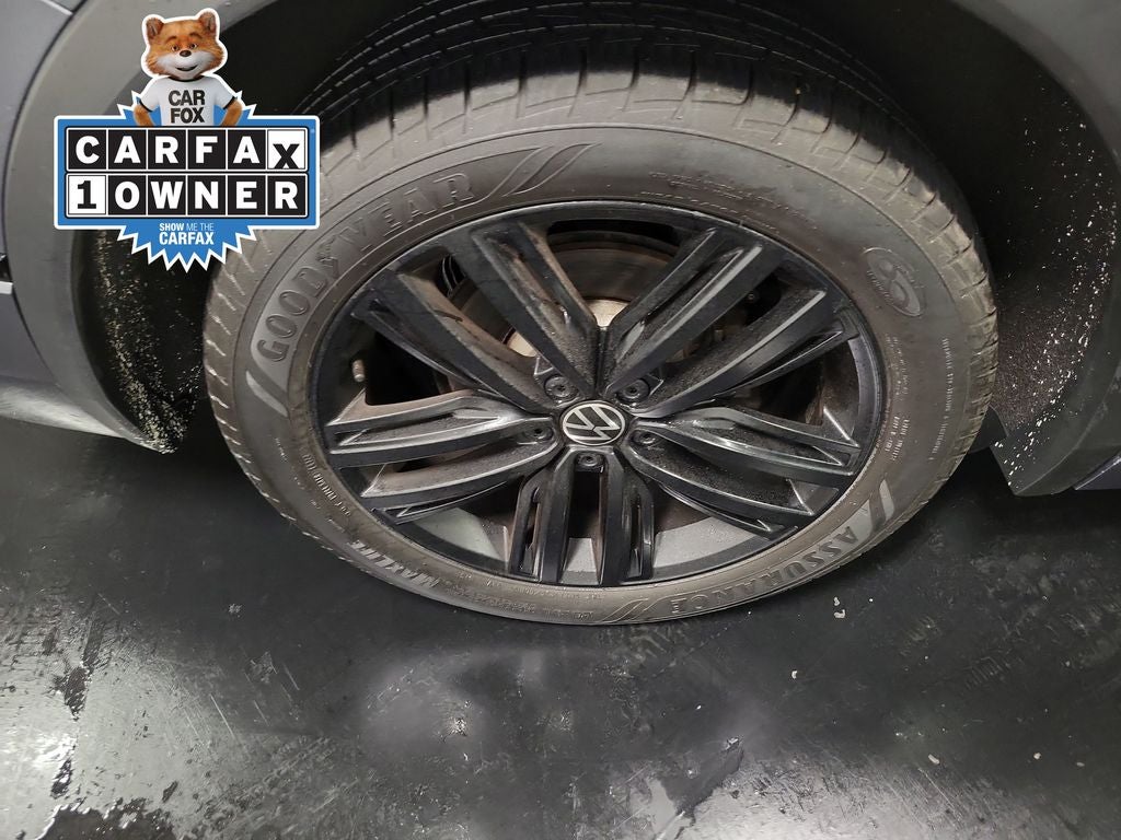 2022 Volkswagen Tiguan 2.0T SE R-Line Black