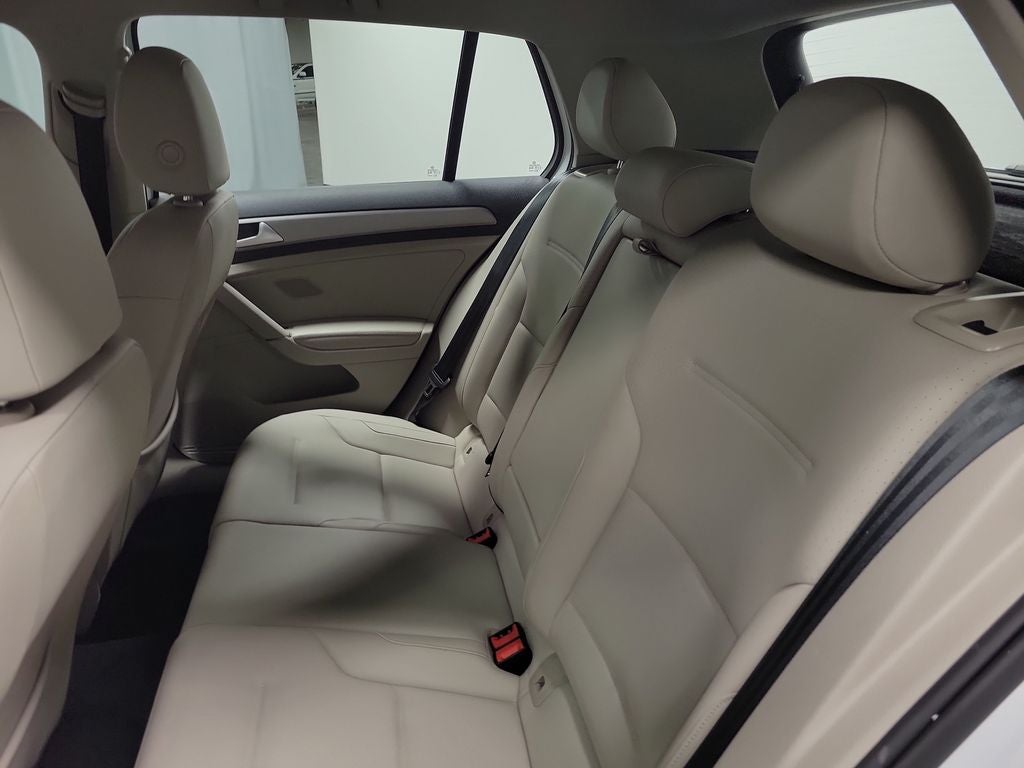 2015 Volkswagen Golf TSI S 4-Door