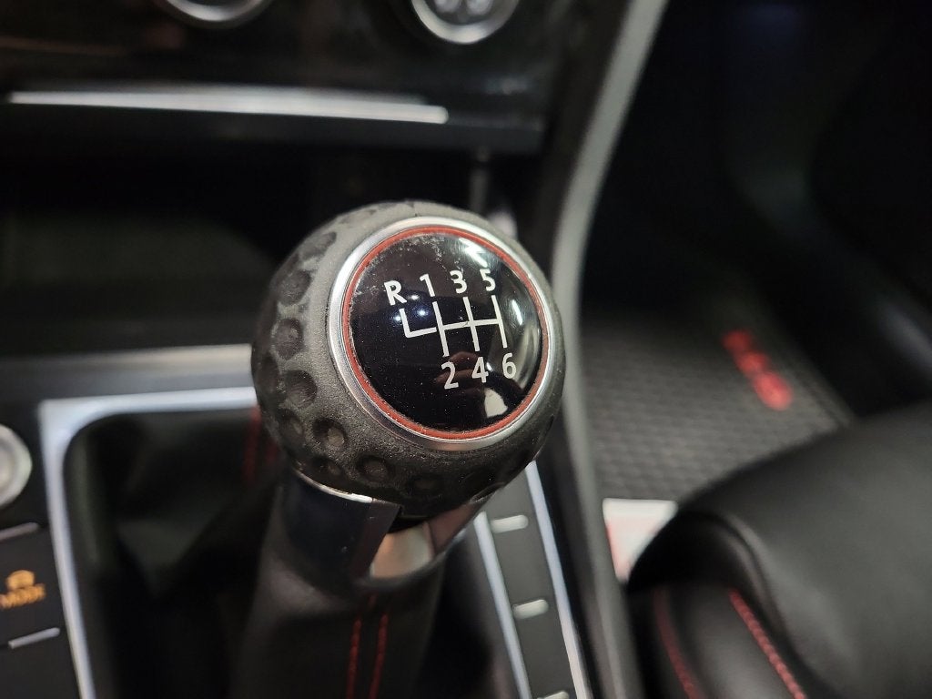 2018 Volkswagen Golf GTI 2.0T SE
