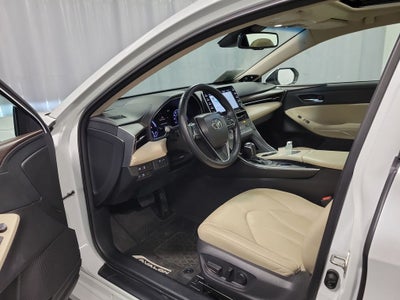 2020 Toyota Avalon Hybrid XLE Plus