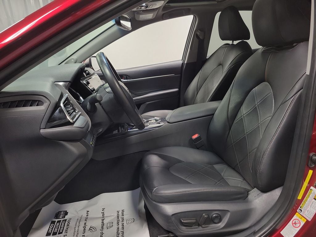 2018 Toyota Camry Hybrid XLE