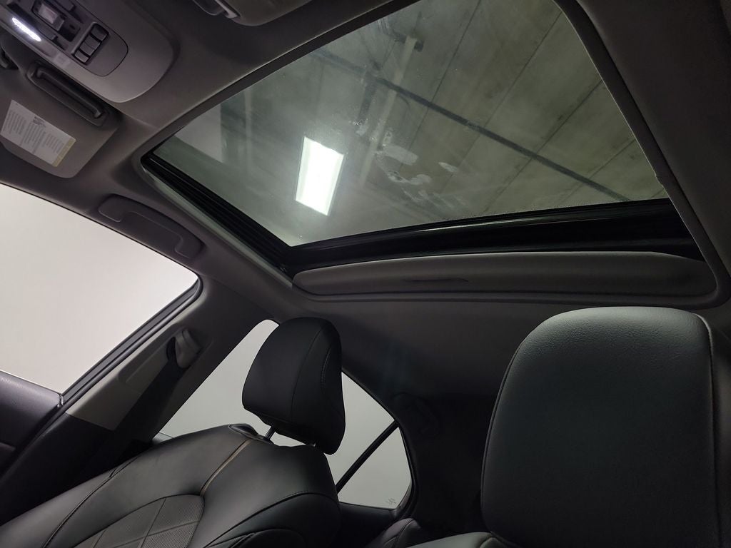 2018 Toyota Camry Hybrid XLE