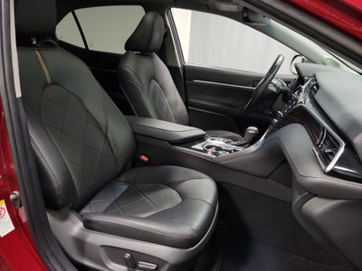 2018 Toyota Camry Hybrid XLE