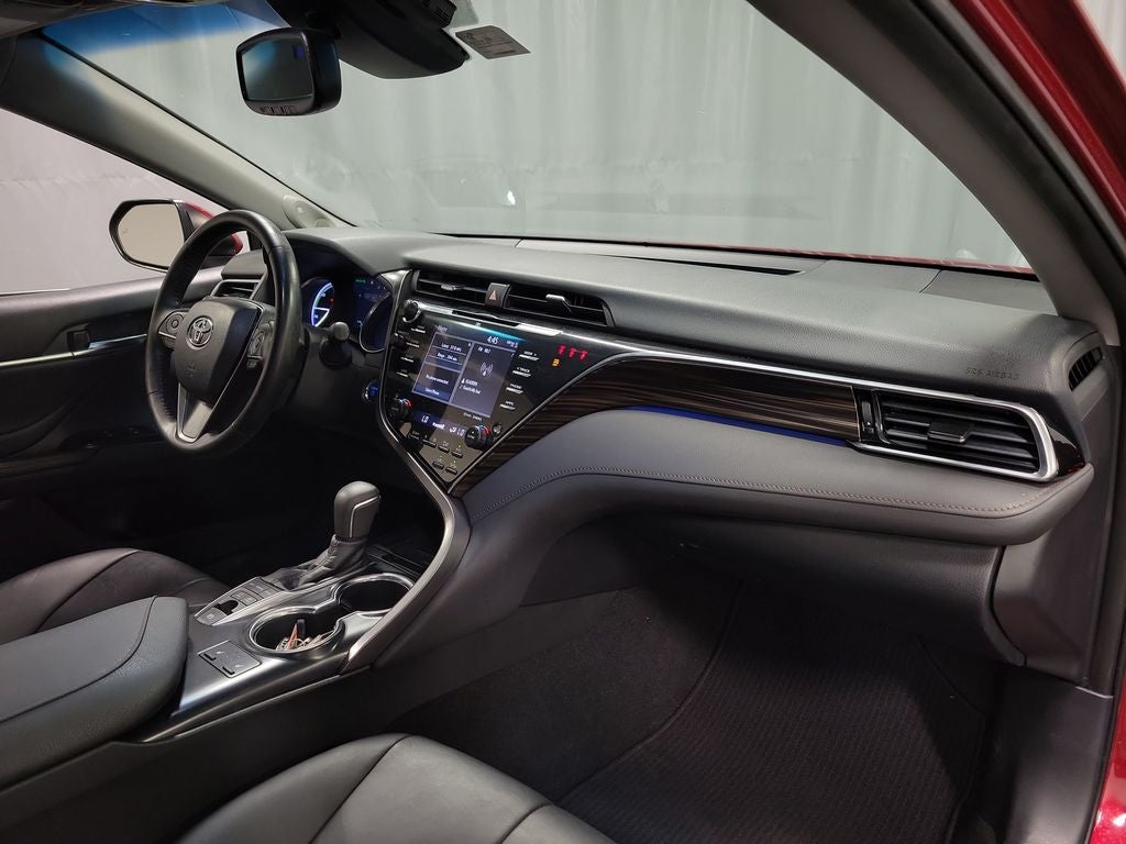 2018 Toyota Camry Hybrid XLE
