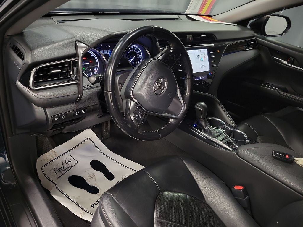 2019 Toyota Camry Hybrid XLE