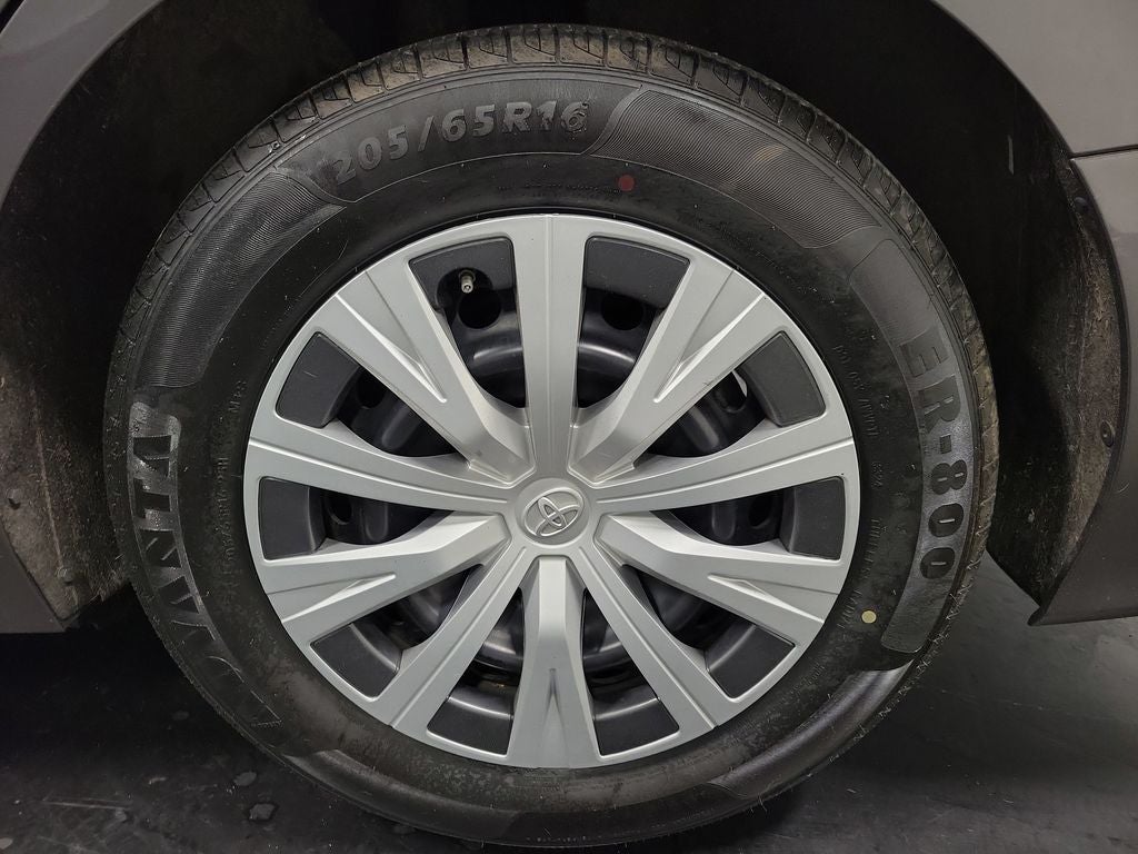2018 Toyota Camry Hybrid LE