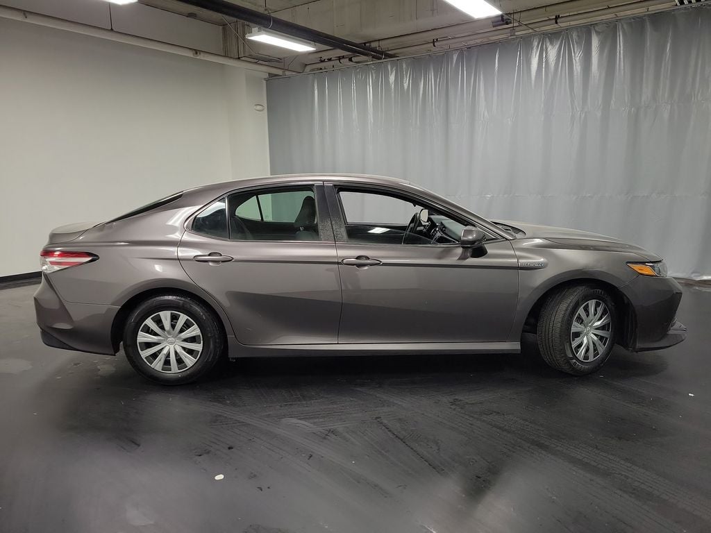 2018 Toyota Camry Hybrid LE