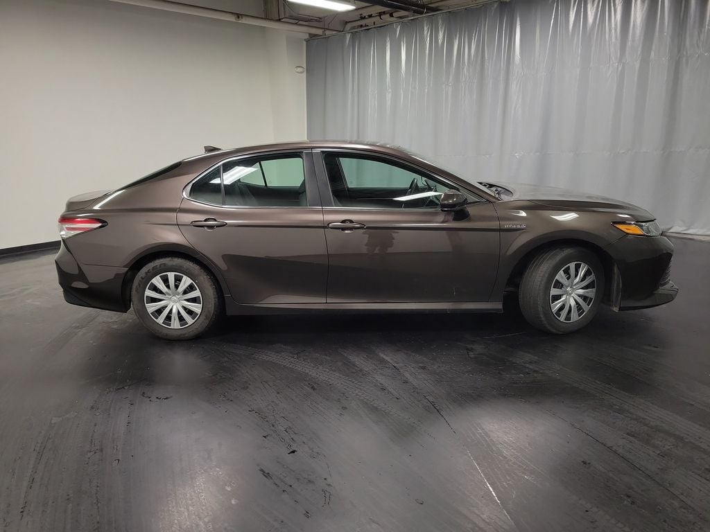 2019 Toyota Camry Hybrid LE