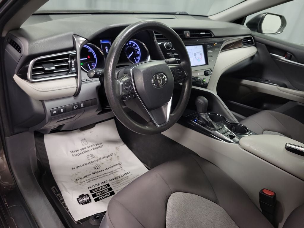 2019 Toyota Camry Hybrid LE