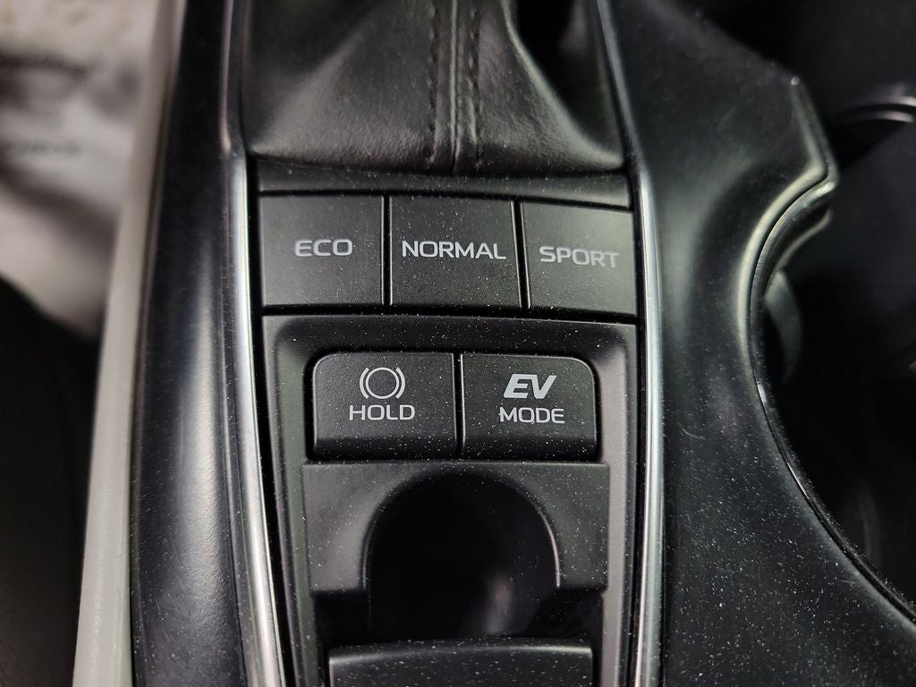 2019 Toyota Camry Hybrid LE