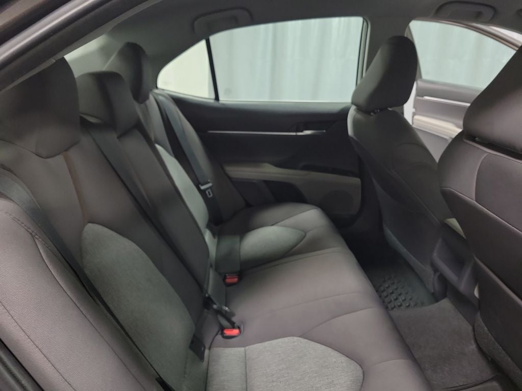 2019 Toyota Camry Hybrid LE