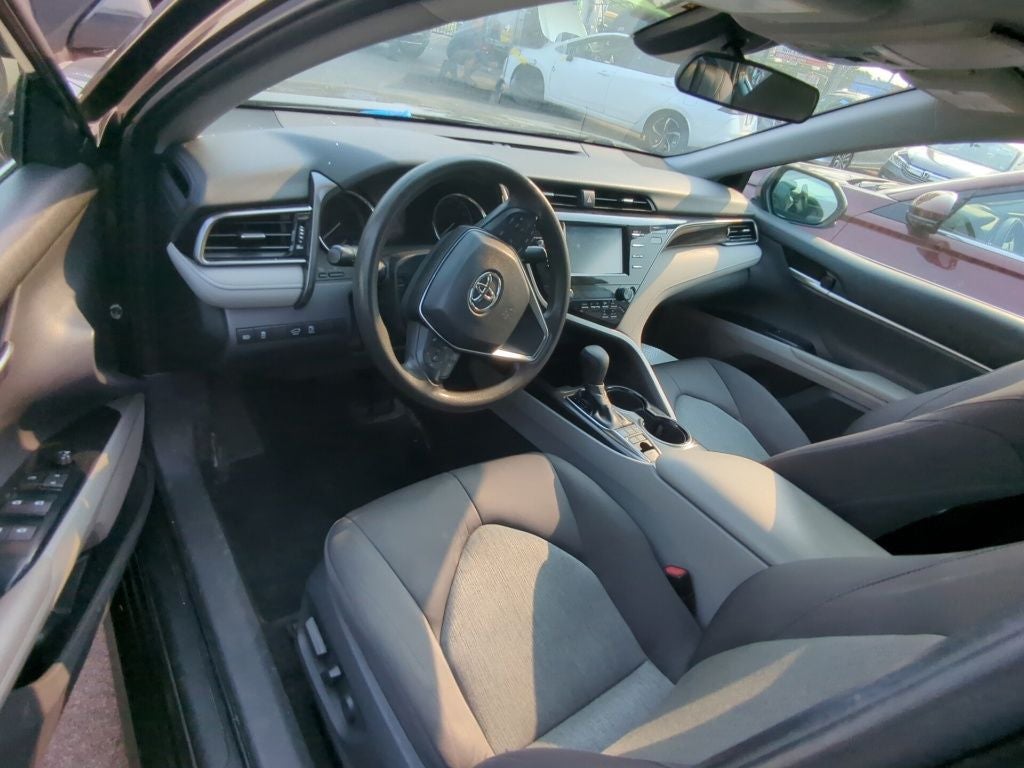 2019 Toyota Camry Hybrid LE