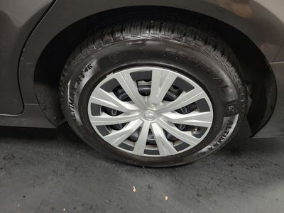 2018 Toyota Camry Hybrid LE