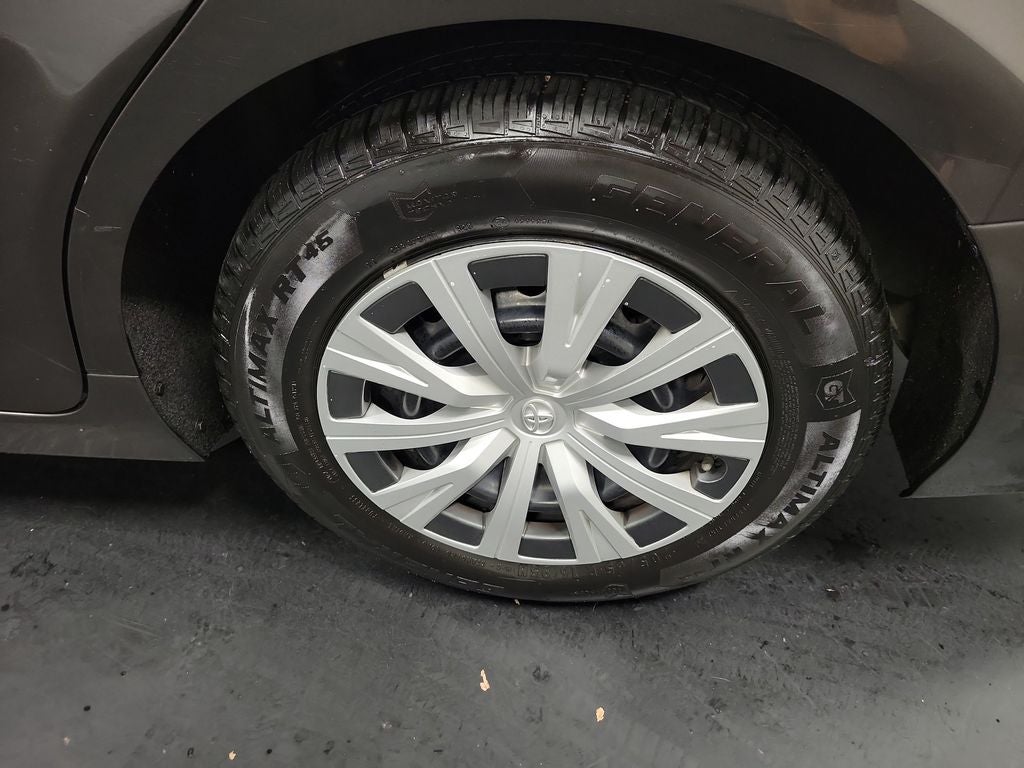 2018 Toyota Camry Hybrid LE