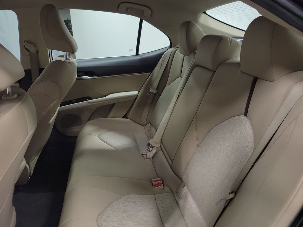 2018 Toyota Camry Hybrid LE