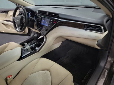 2018 Toyota Camry Hybrid LE