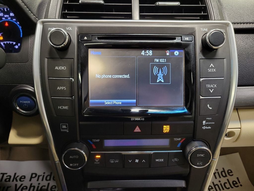 2017 Toyota Camry Hybrid XLE