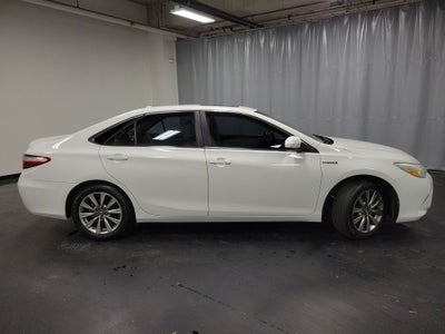 2017 Toyota Camry Hybrid XLE