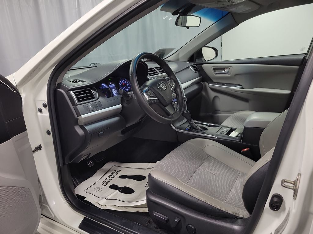 2015 Toyota Camry Hybrid SE