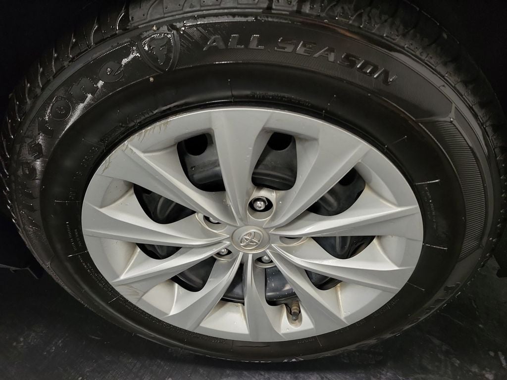 2017 Toyota Camry Hybrid LE