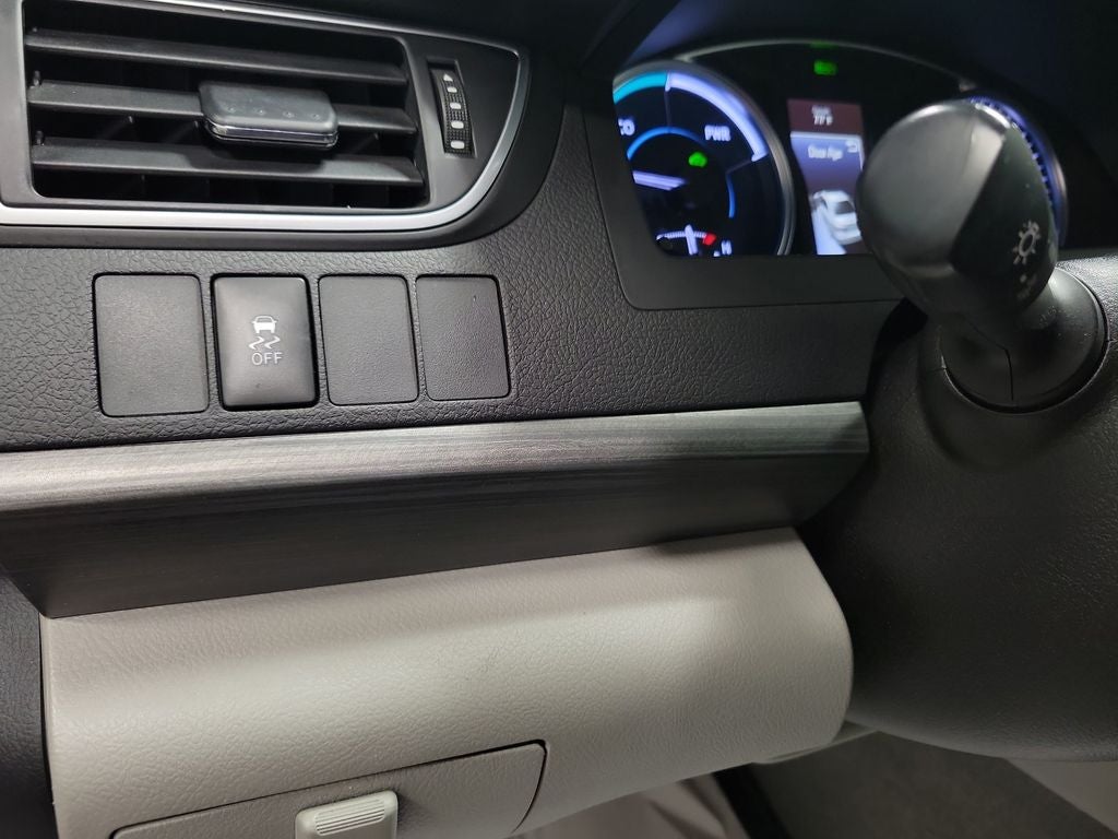 2017 Toyota Camry Hybrid LE