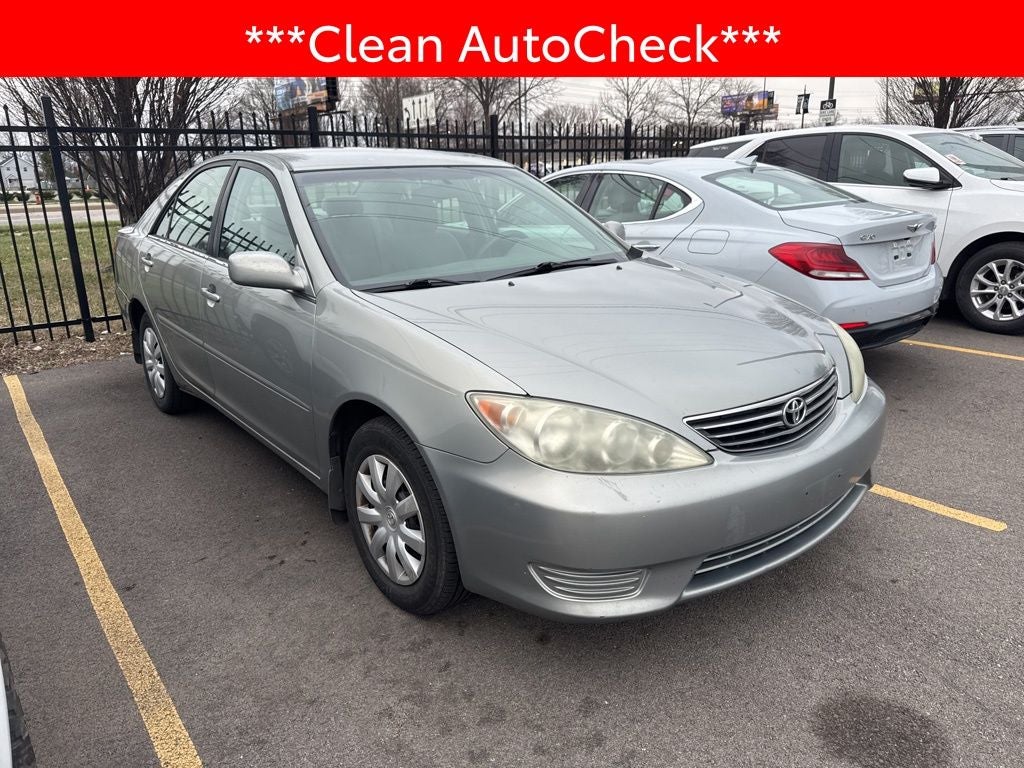 2005 Toyota Camry LE