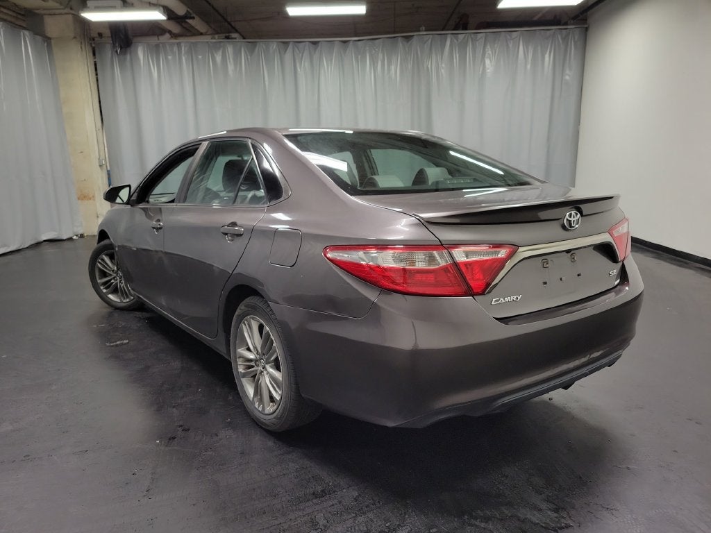 2016 Toyota Camry SE