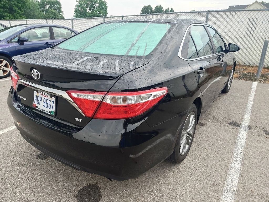 2016 Toyota Camry SE