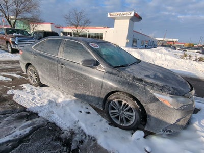 2017 Toyota Camry SE