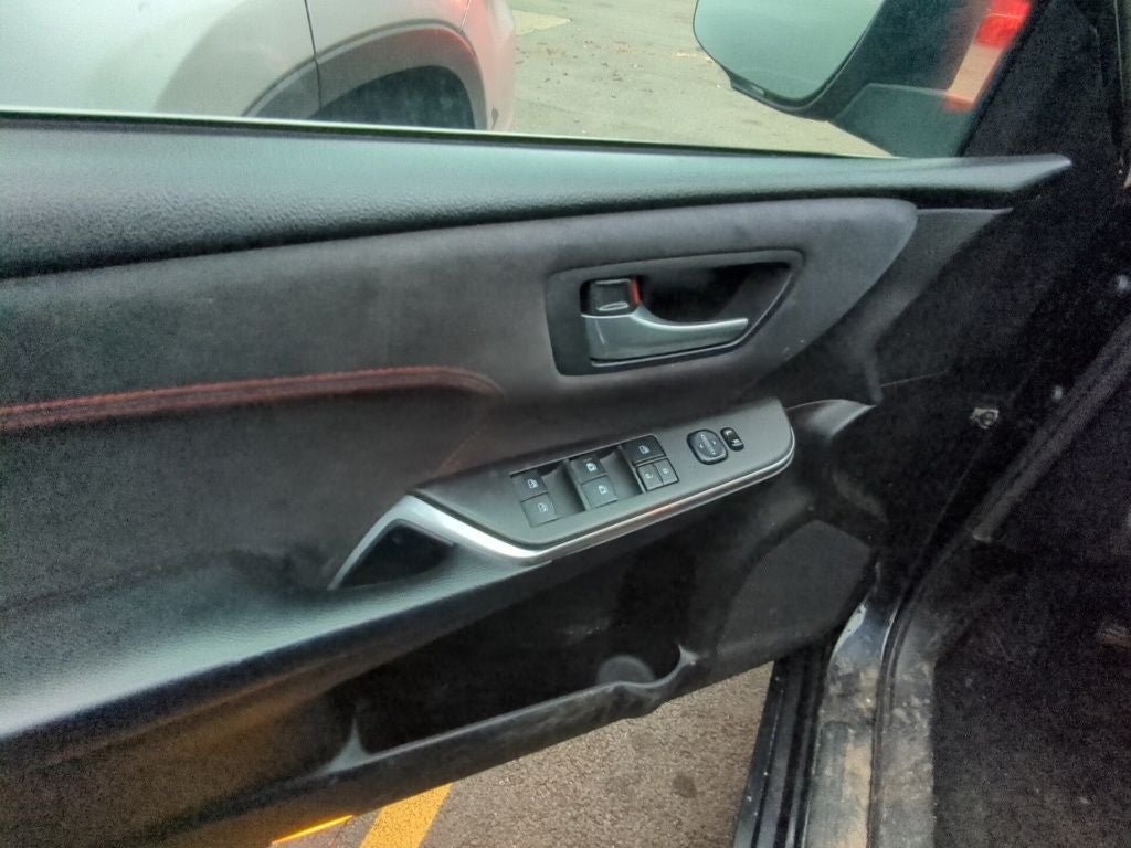 2016 Toyota Camry XSE