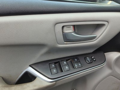 2017 Toyota Camry LE