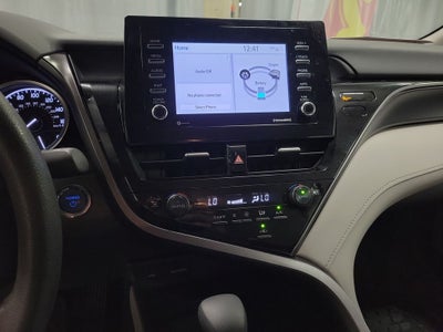 2024 Toyota Camry Hybrid LE