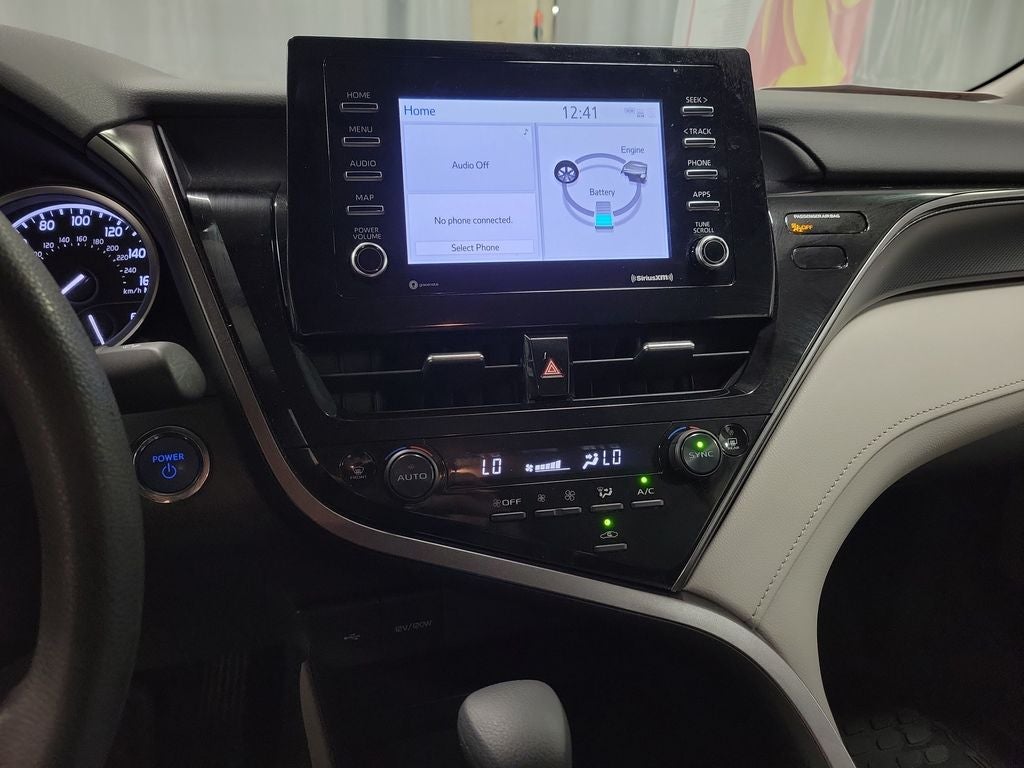 2024 Toyota Camry Hybrid LE