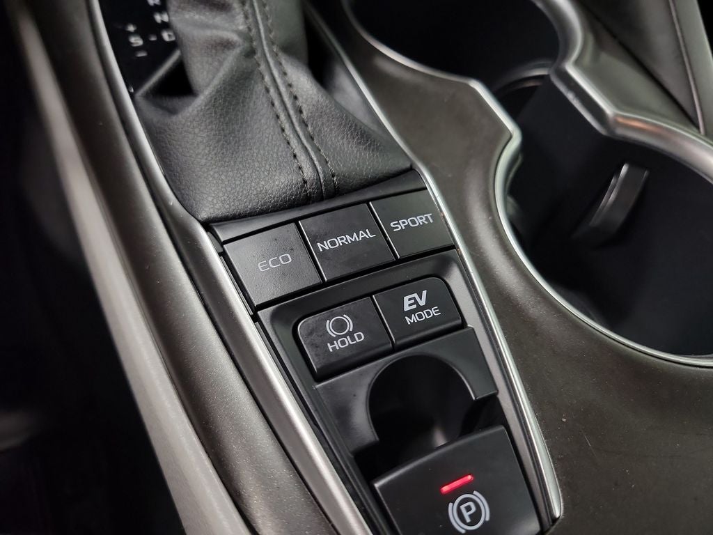 2024 Toyota Camry Hybrid LE