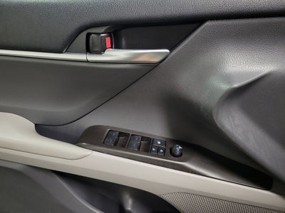 2022 Toyota Camry Hybrid LE