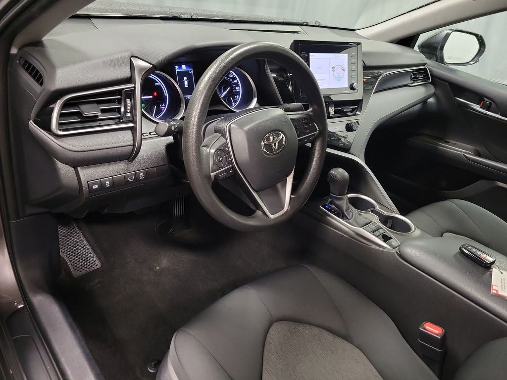 2022 Toyota Camry Hybrid LE