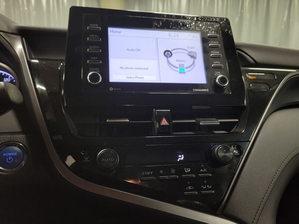 2022 Toyota Camry Hybrid LE