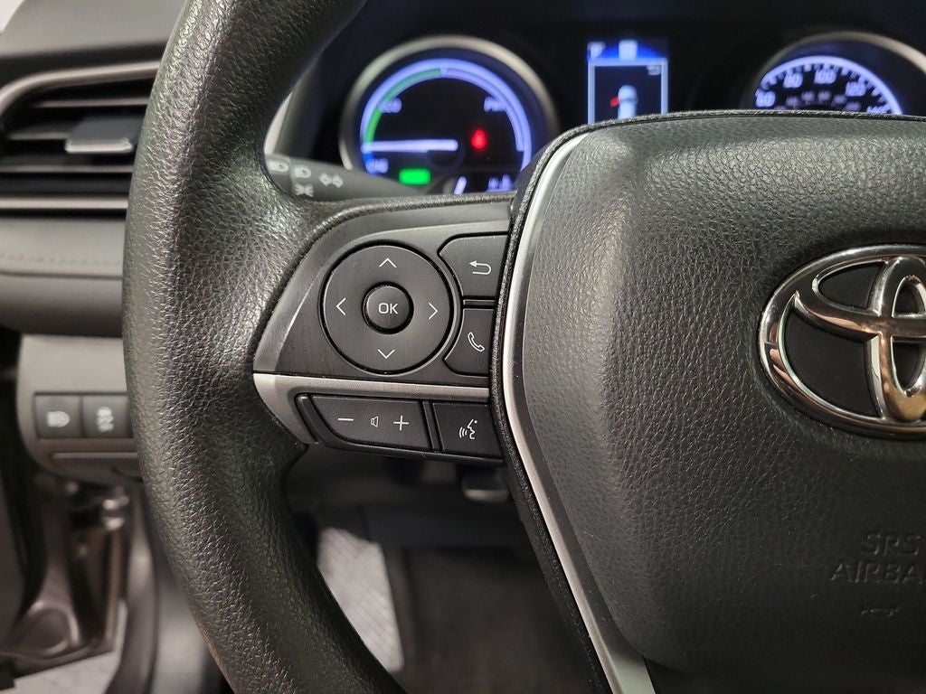 2022 Toyota Camry Hybrid LE