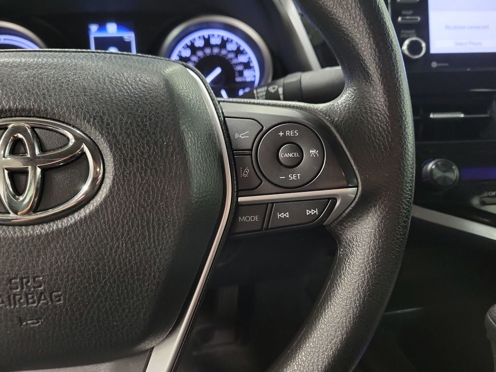 2022 Toyota Camry Hybrid LE