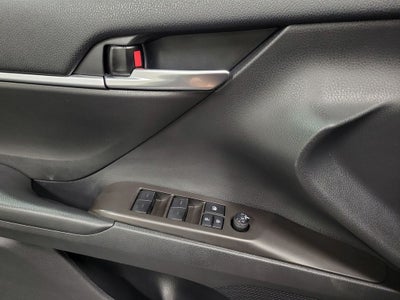 2022 Toyota Camry Hybrid LE