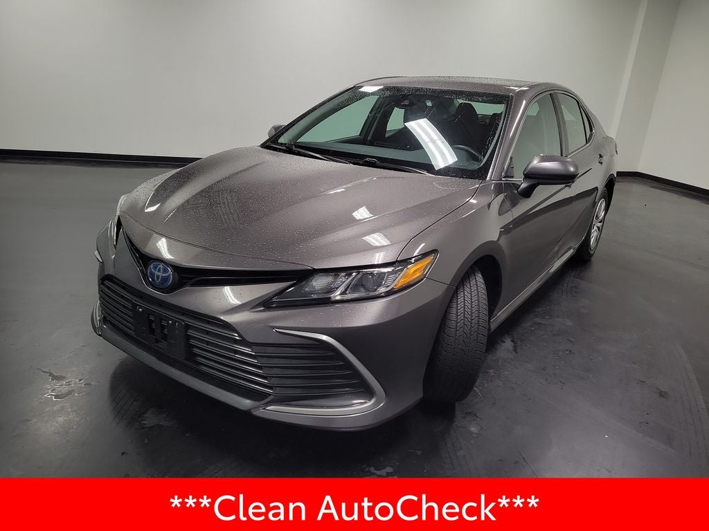 2022 Toyota Camry Hybrid LE