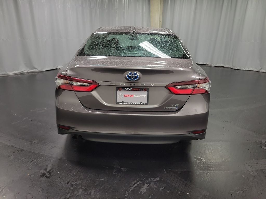 2022 Toyota Camry Hybrid LE
