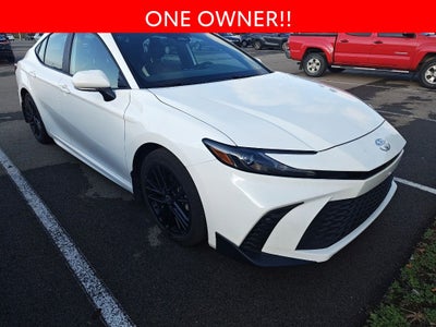 2025 Toyota Camry SE