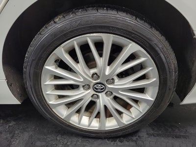 2020 Toyota Camry Hybrid XLE